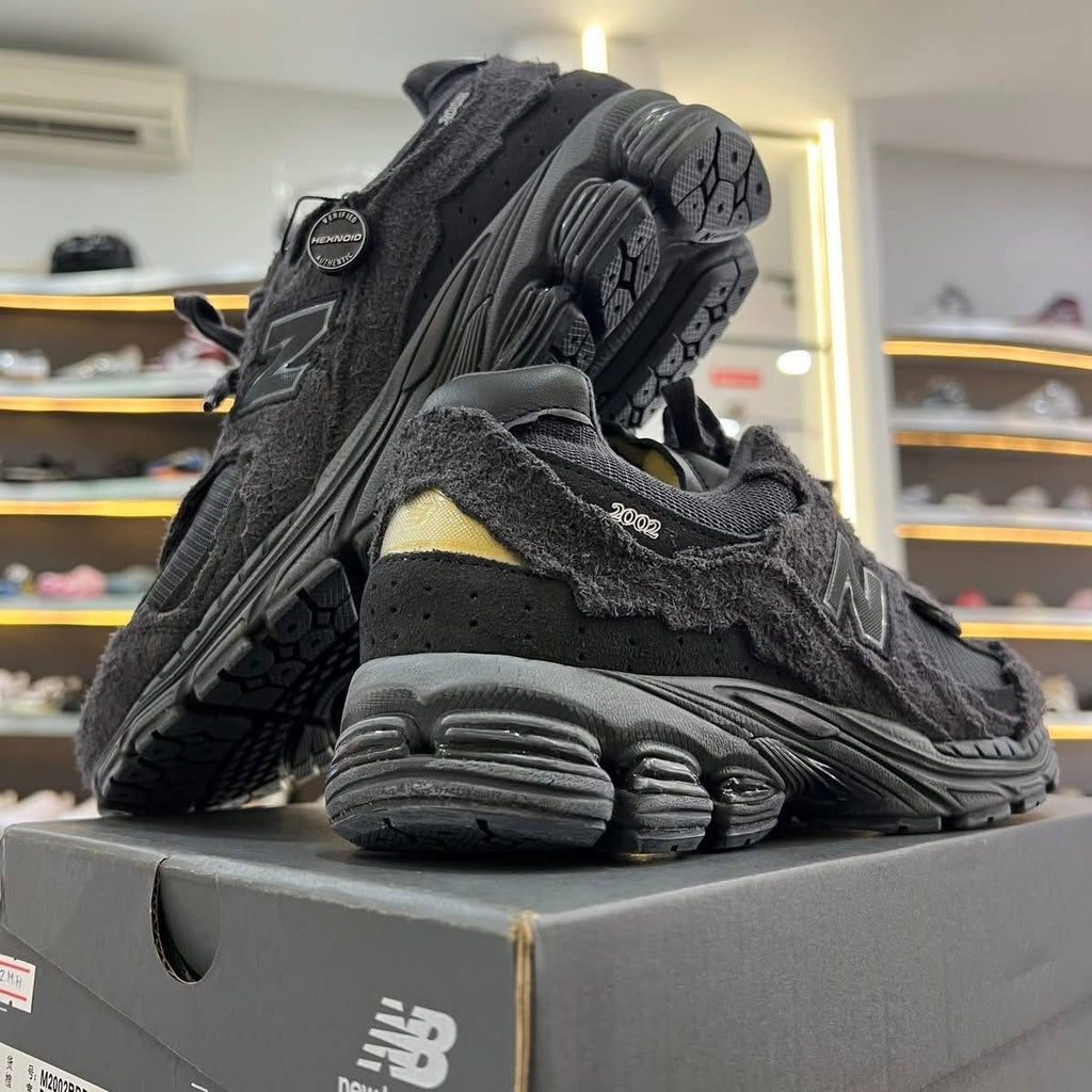 NEW BALANCE 2002R PROTECTION PACK PHANTOM