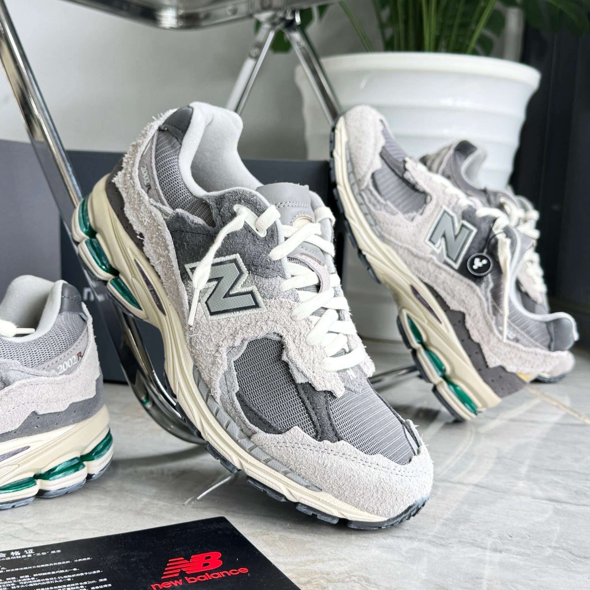 NEW BALANCE 2002R PROTECTION PACK RAIN CLOUD