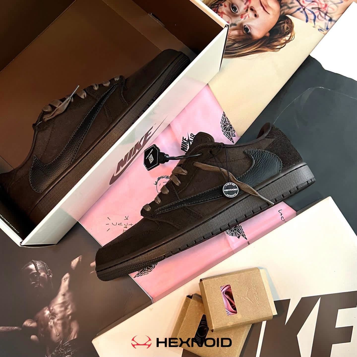 Travis Scott x Air Jordan 1 Low Velvert Brown