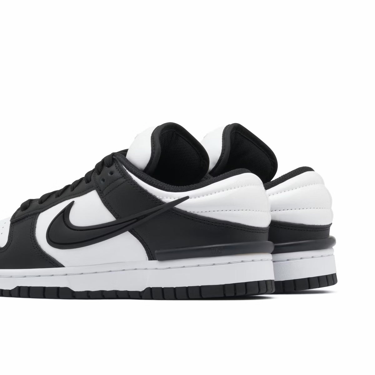 NIKE DUNK LOW TWIST PANDA WOMENS