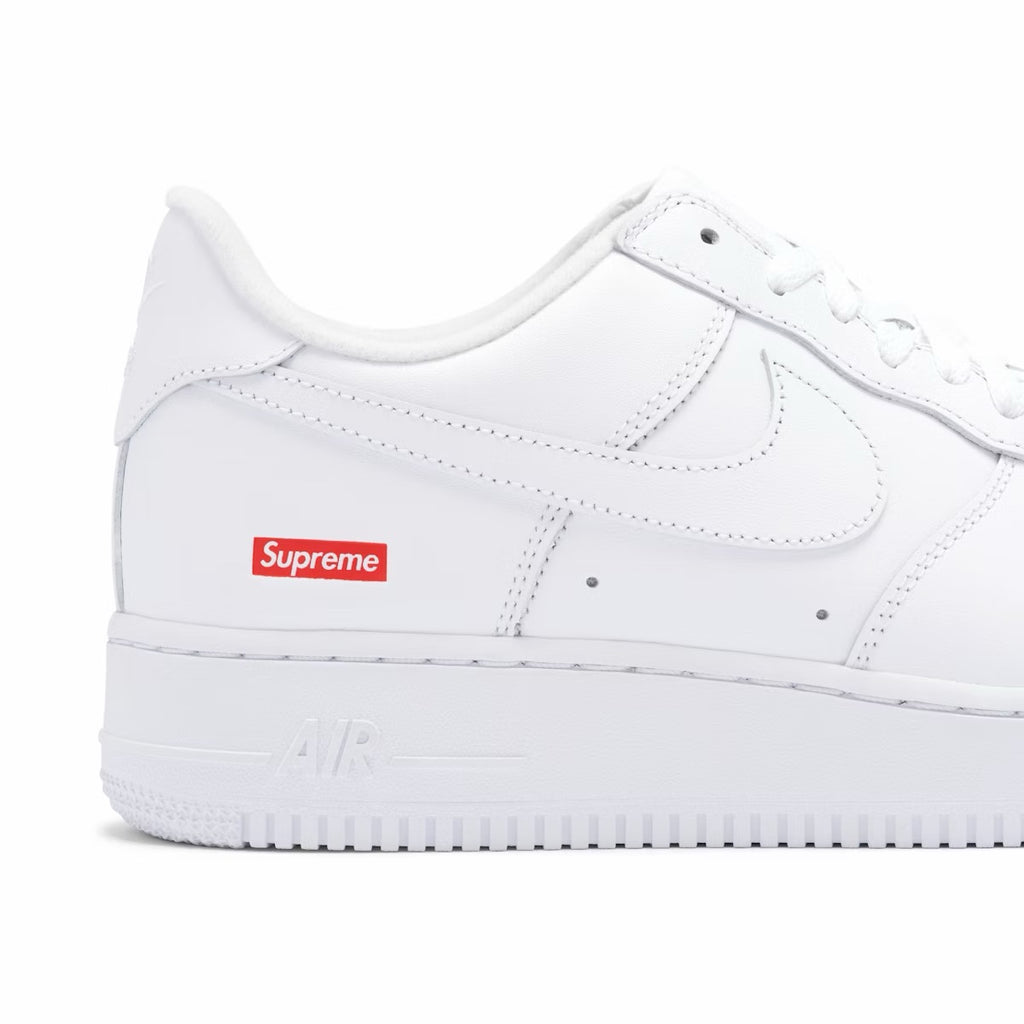 NIKE AIR FORCE 1 LOW SUPREME WHITE