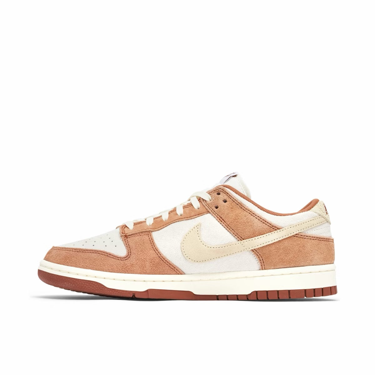 NIKE DUNK LOW PRM MEDIUM CURRY